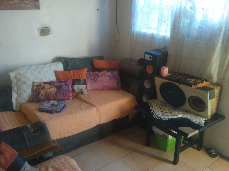 House For Sale in Eersterust - Photo 4