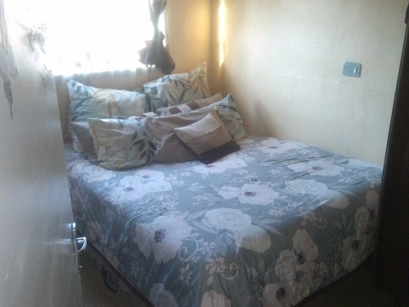 House For Sale in Eersterust - Photo 8