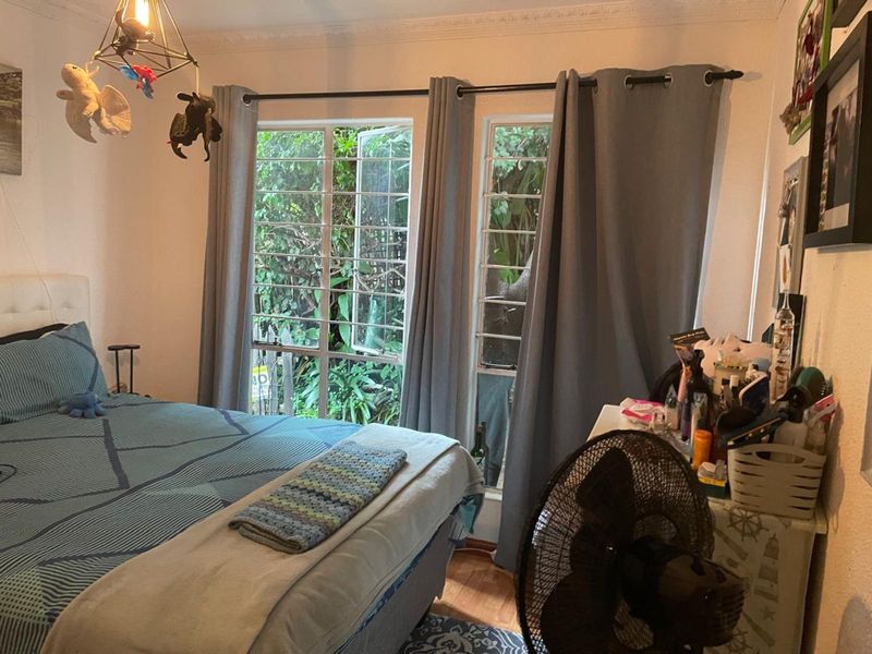 House For Sale in Douglasdale - Photo 7