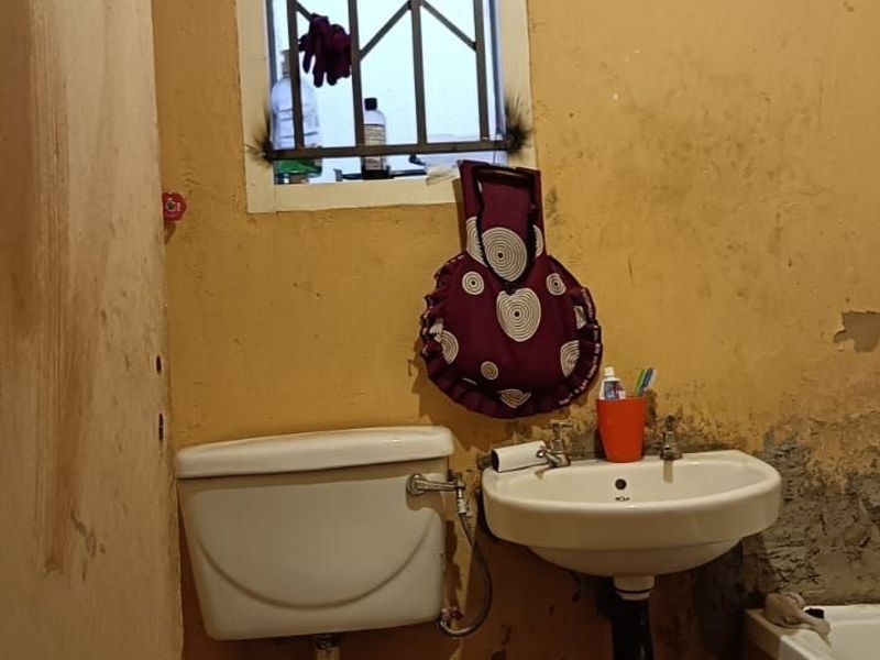 House For Sale in Hammanskraal Central - Photo 6