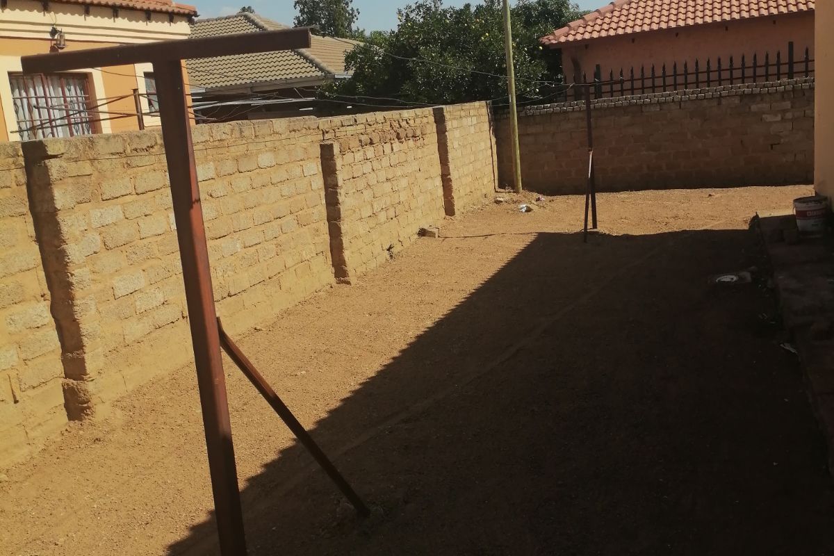 House To Rent in Temba Central - Photo 5