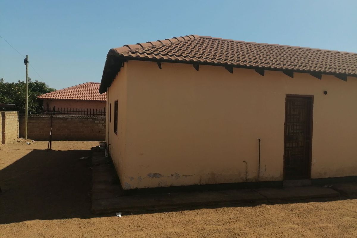 House To Rent in Temba Central - Photo 4