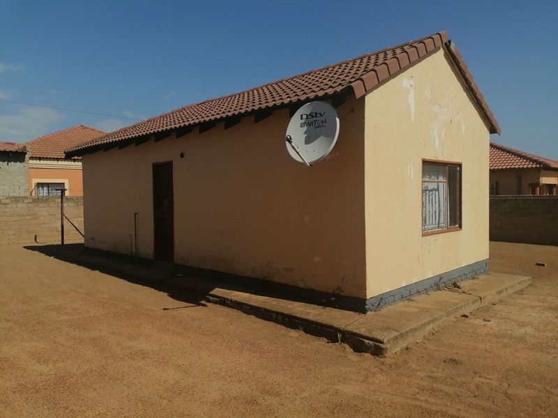 House To Rent in Temba Central - Photo 3