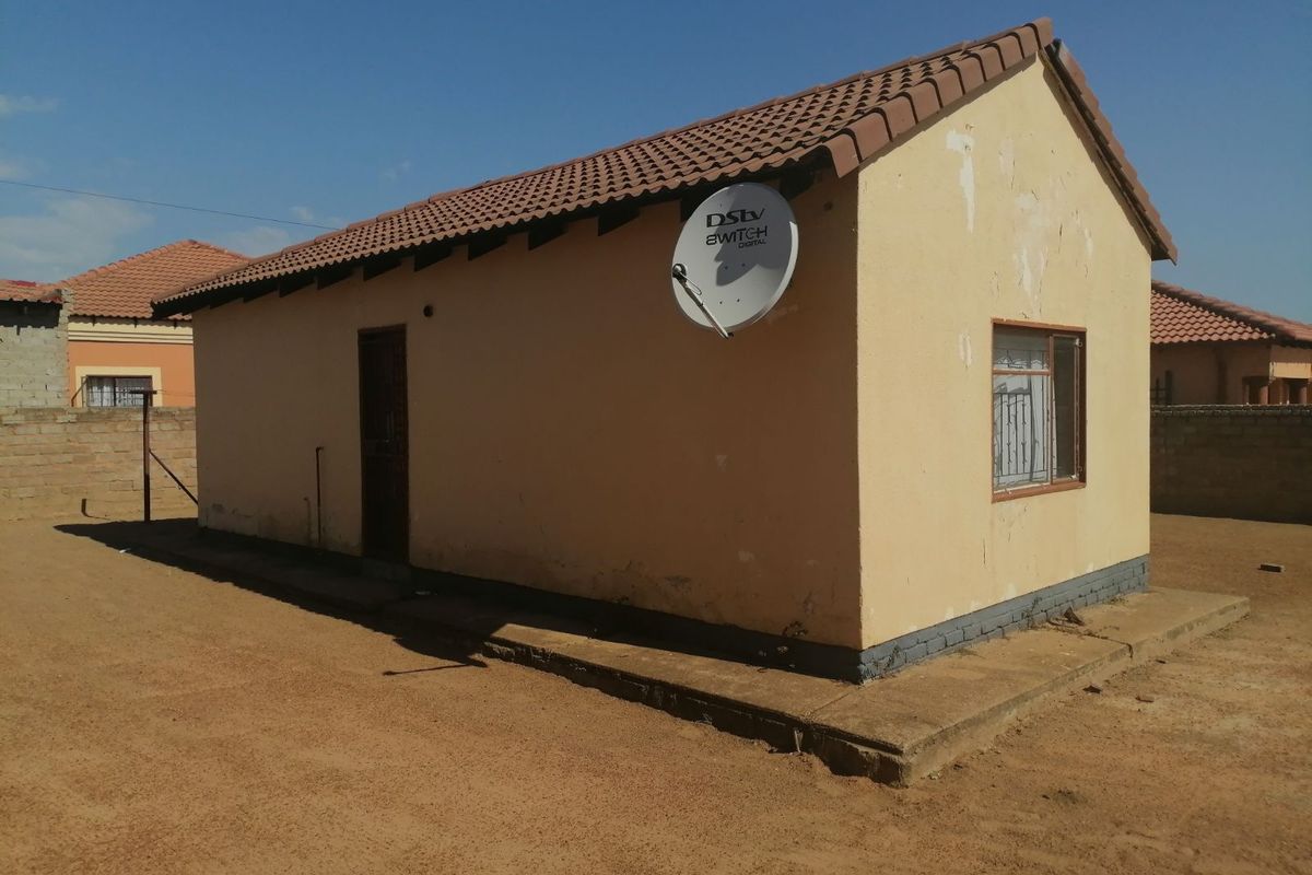 House To Rent in Temba Central - Photo 3