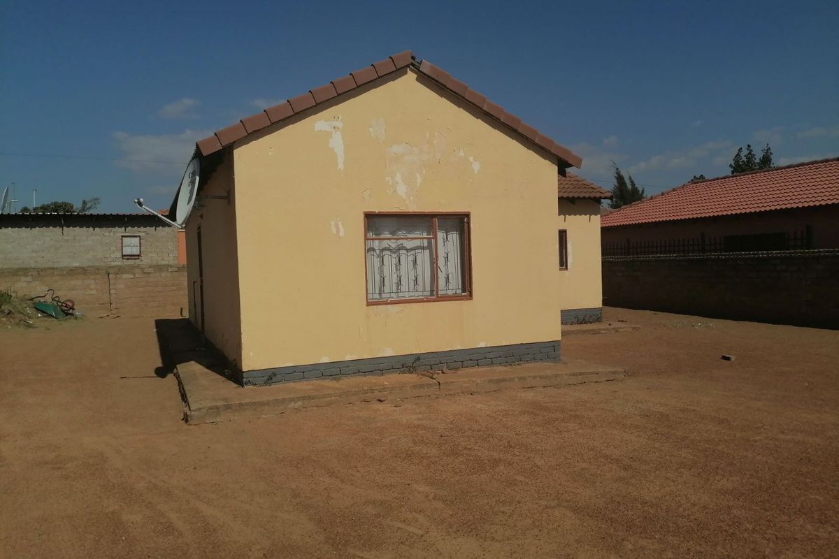 House To Rent in Temba Central - Photo 2