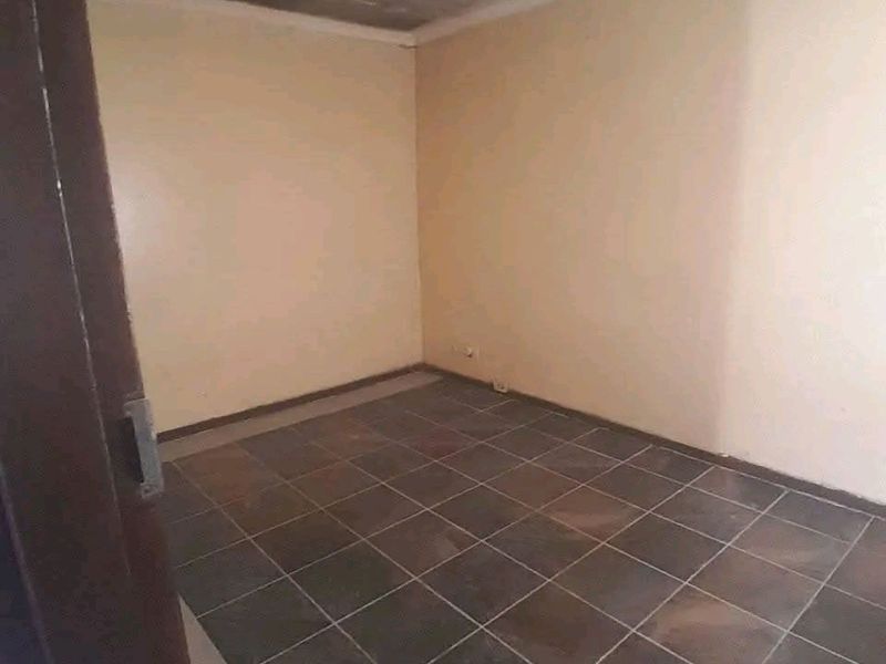 House To Rent in Temba Central - Photo 10