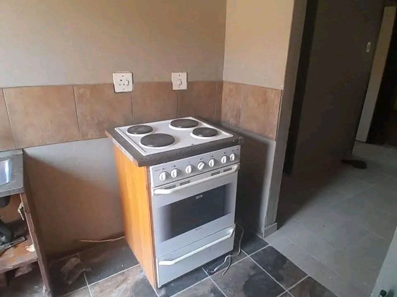 House To Rent in Temba Central - Photo 8