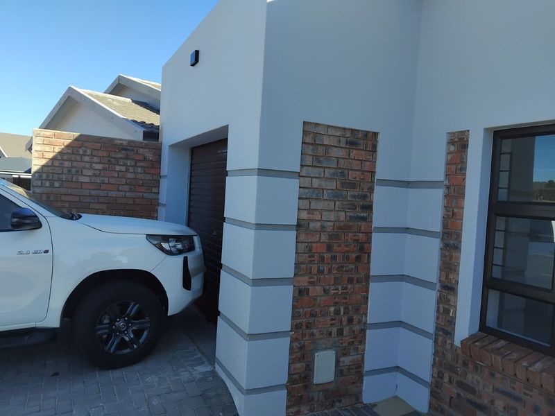 House For Sale in Albertinia Central - Photo 7