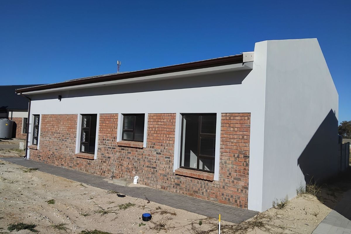 House For Sale in Albertinia Central - Photo 4