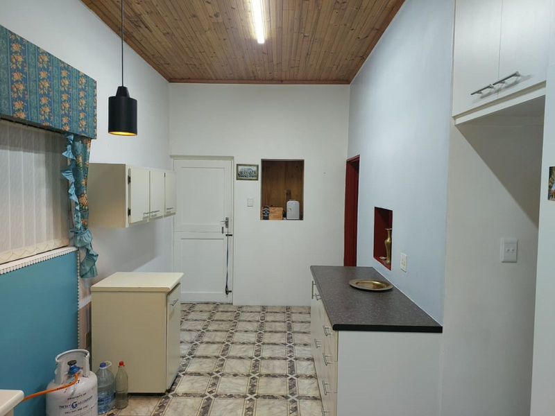 House For Sale in Newton Park - Photo 10