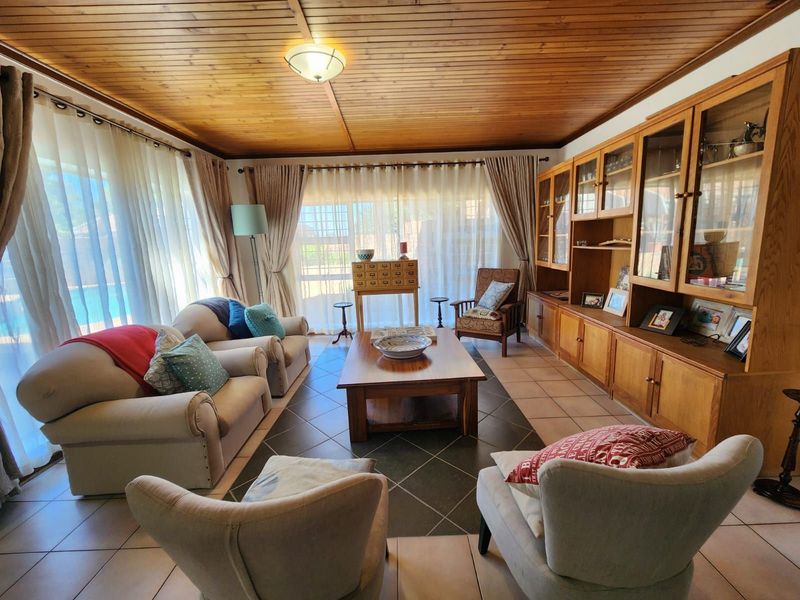 House For Sale in El Toro Park - Photo 4