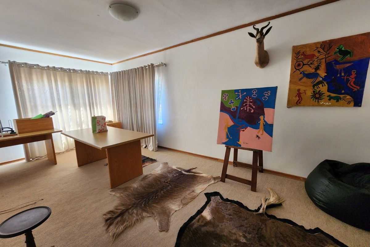 House For Sale in El Toro Park - Photo 3