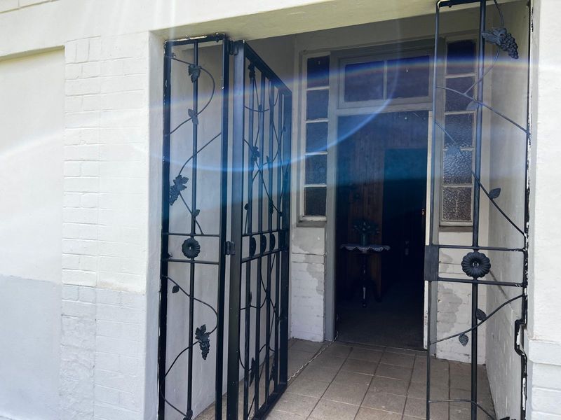 House For Sale in Volksrust Central - Photo 2