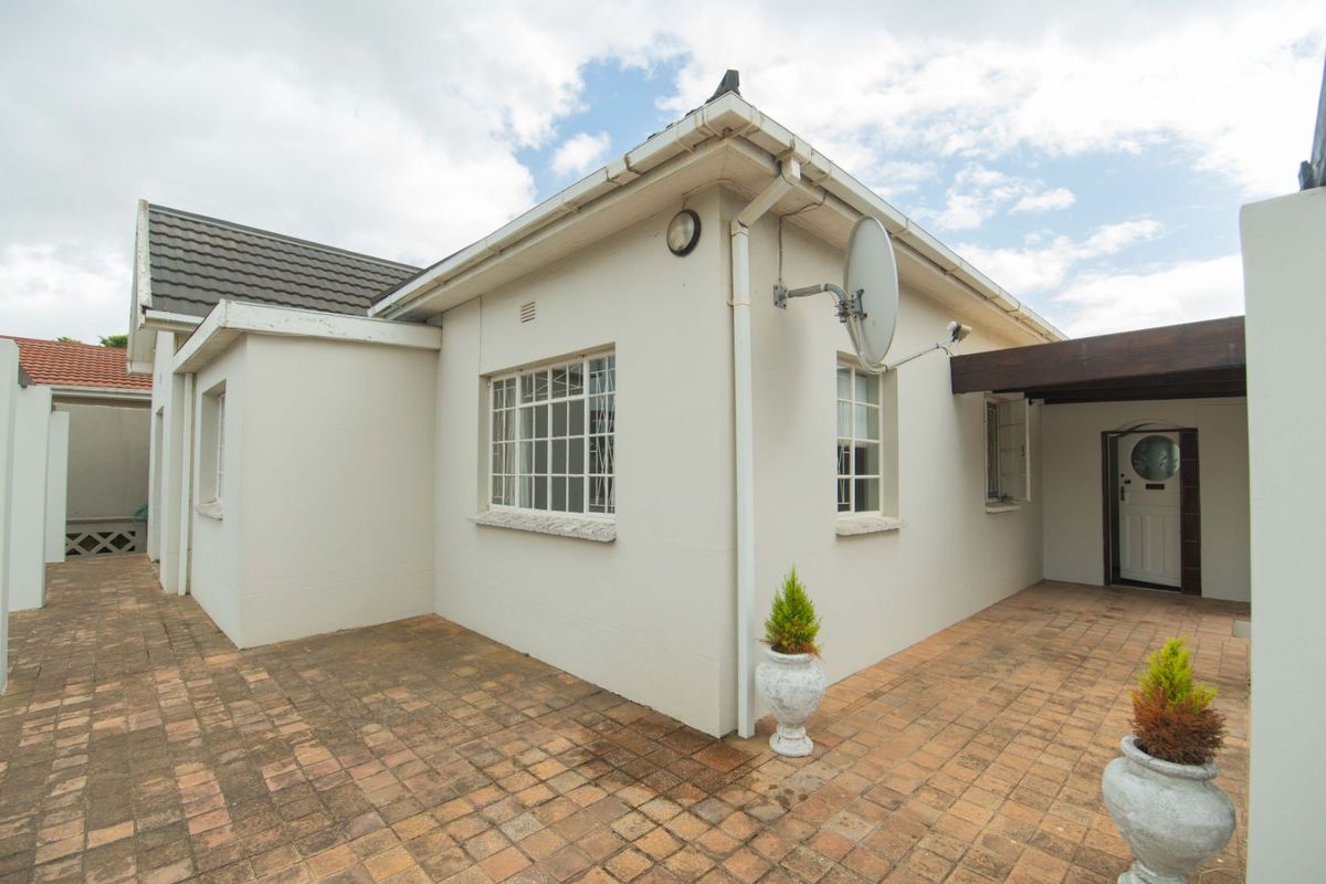 House For Sale in Newton Park - Photo 3