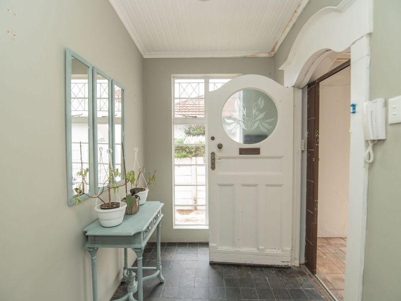 House For Sale in Newton Park - Photo 4