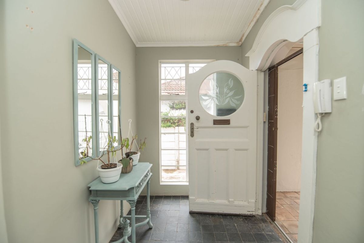 House For Sale in Newton Park - Photo 4