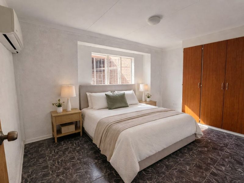 Townhouse For Sale in Bendor - Photo 2