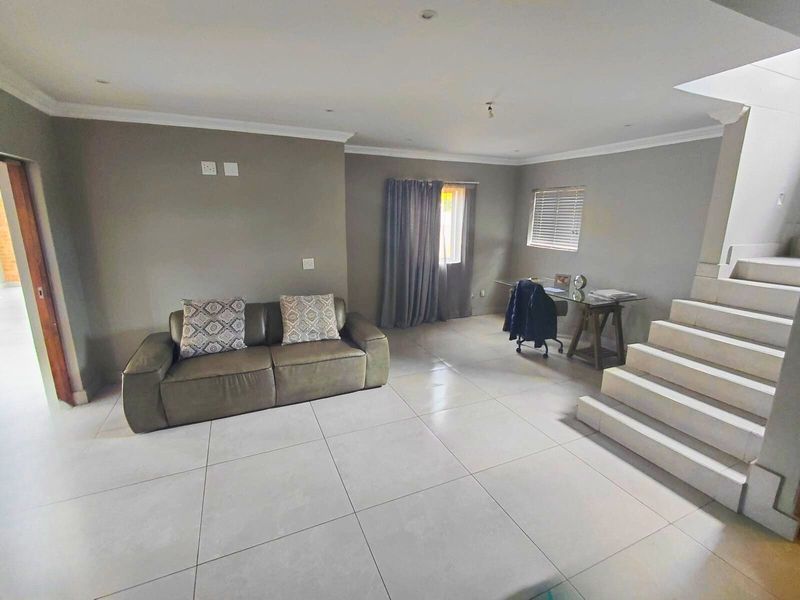 House For Sale in Montana Park - Photo 9