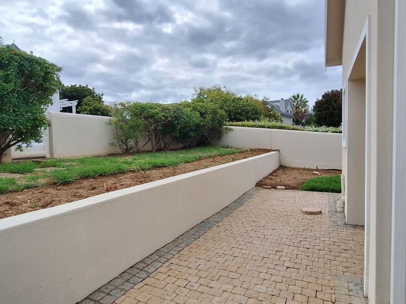 House To Rent in Schonenberg - Photo 3