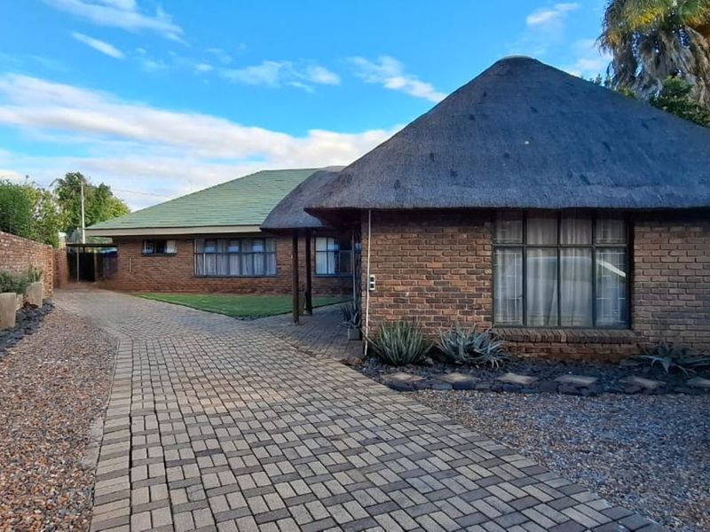 House For Sale in Sterpark - Photo 6