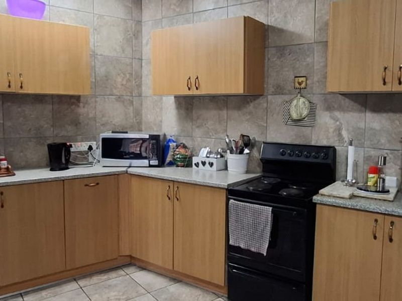 House For Sale in Sterpark - Photo 10