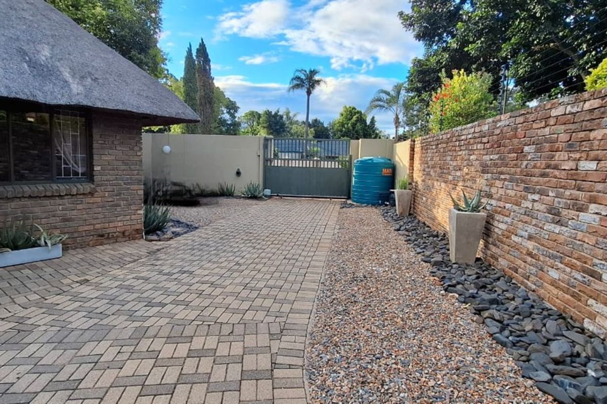 House For Sale in Sterpark - Photo 2