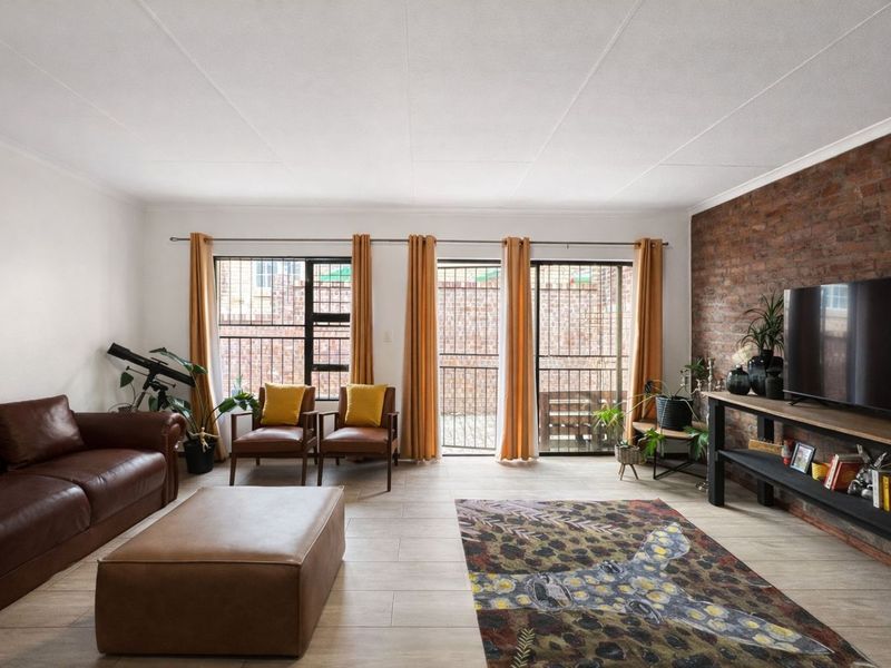 Townhouse For Sale in Ermelo Central - Photo 4