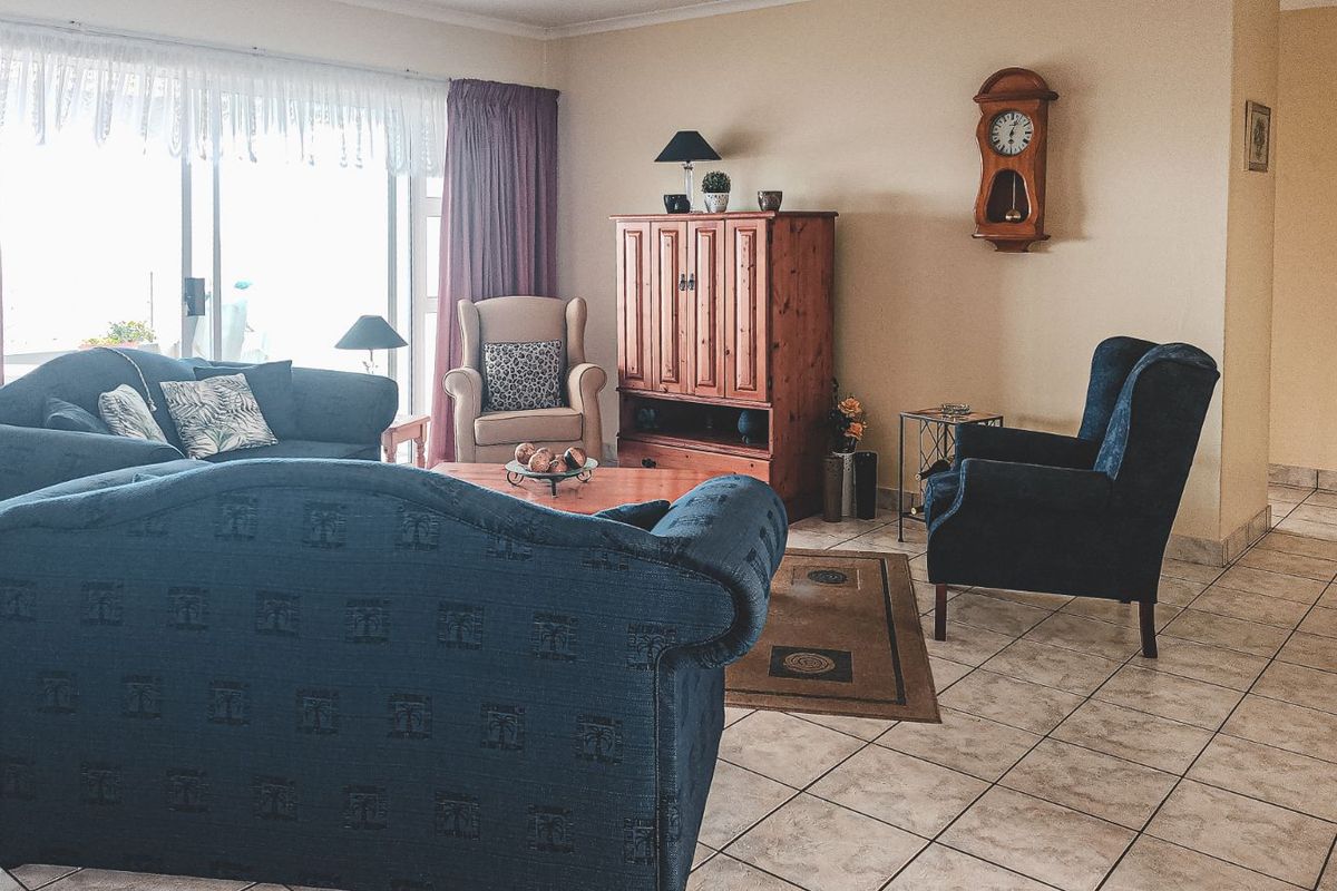 Apartment For Sale in Beverley Hills Estate - Photo 4