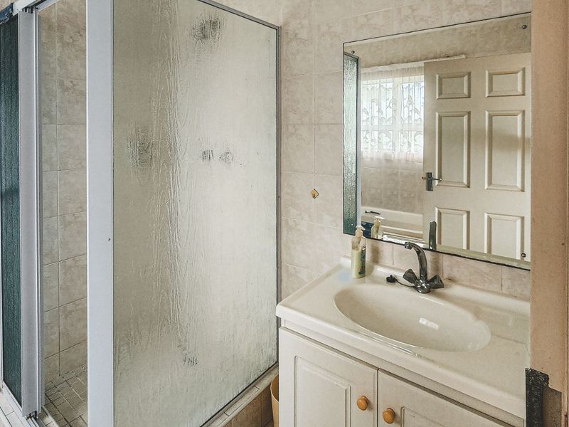 Apartment For Sale in Beverley Hills Estate - Photo 10