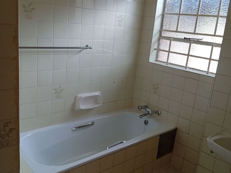 Apartment For Sale in Bester - Photo 7