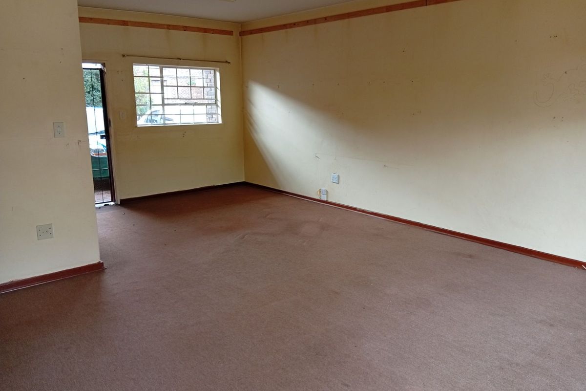 Apartment For Sale in Bester - Photo 2