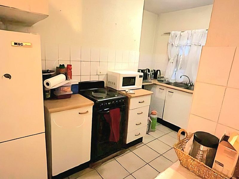 Townhouse For Sale in Helderkruin - Photo 7