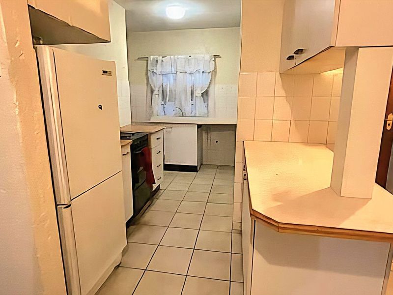 Townhouse For Sale in Helderkruin - Photo 6