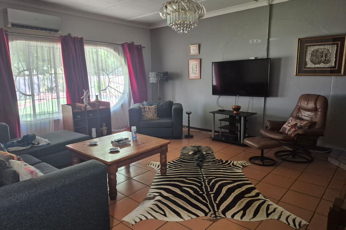 House For Sale in Kuruman Central - Photo 3