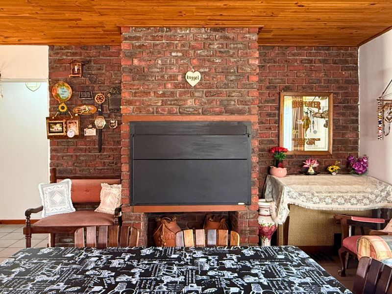 House For Sale in Franskraal - Photo 6