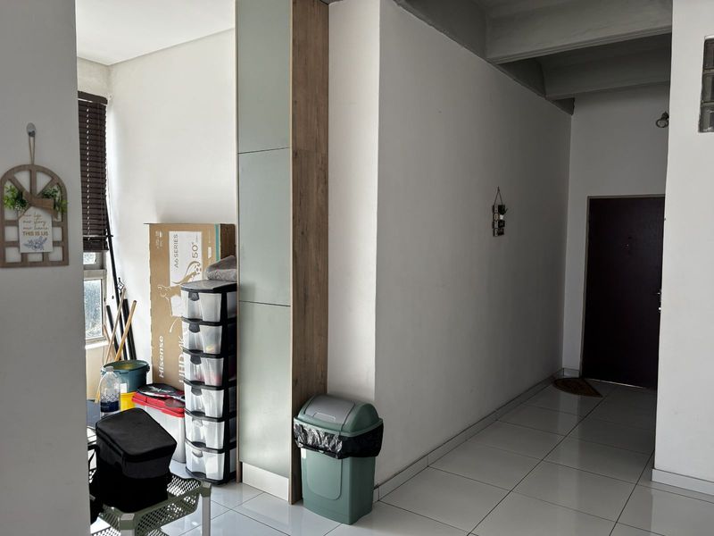 Apartment For Sale in Braamfontein - Photo 5