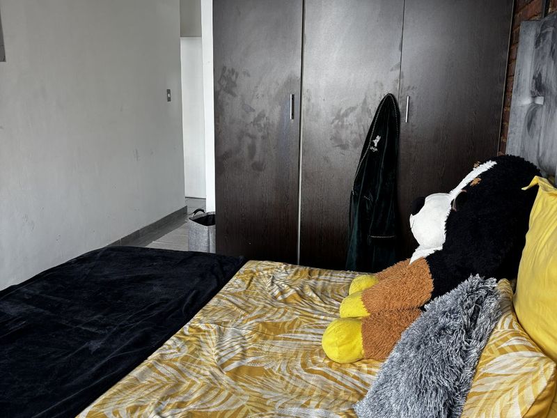 Apartment For Sale in Braamfontein - Photo 9