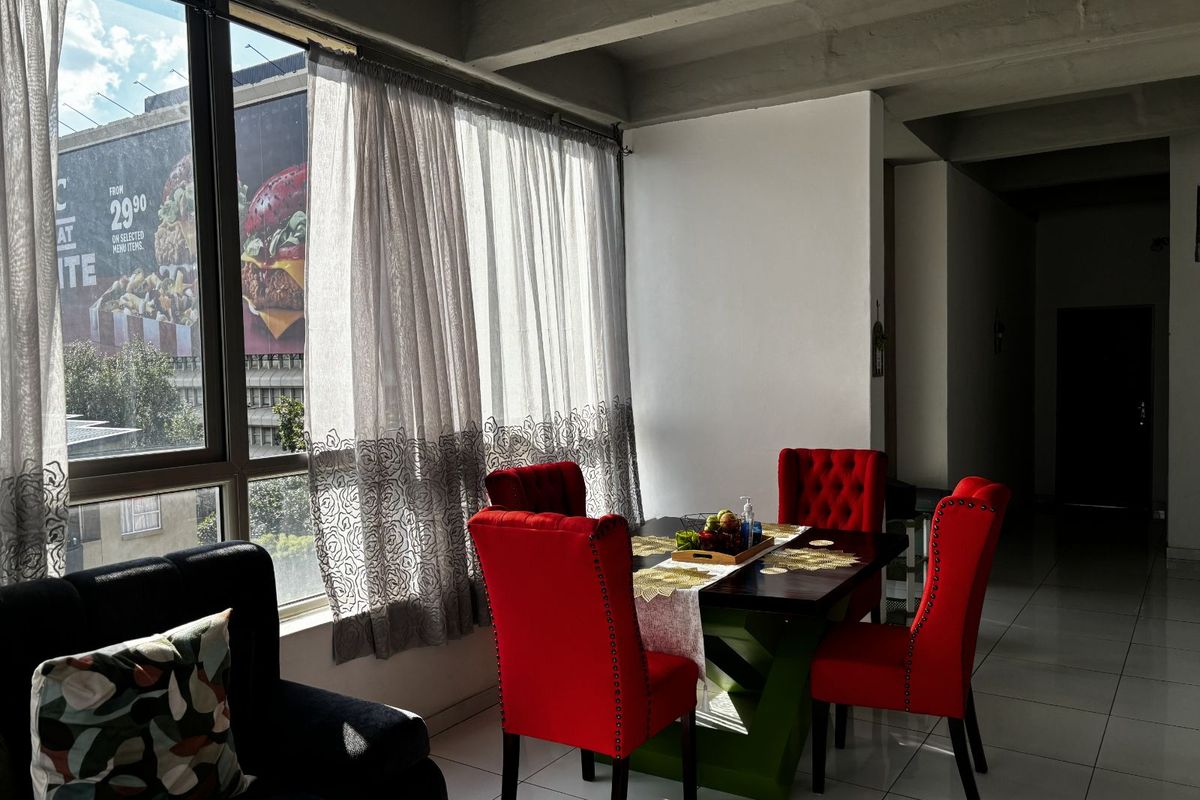 Apartment For Sale in Braamfontein - Photo 2