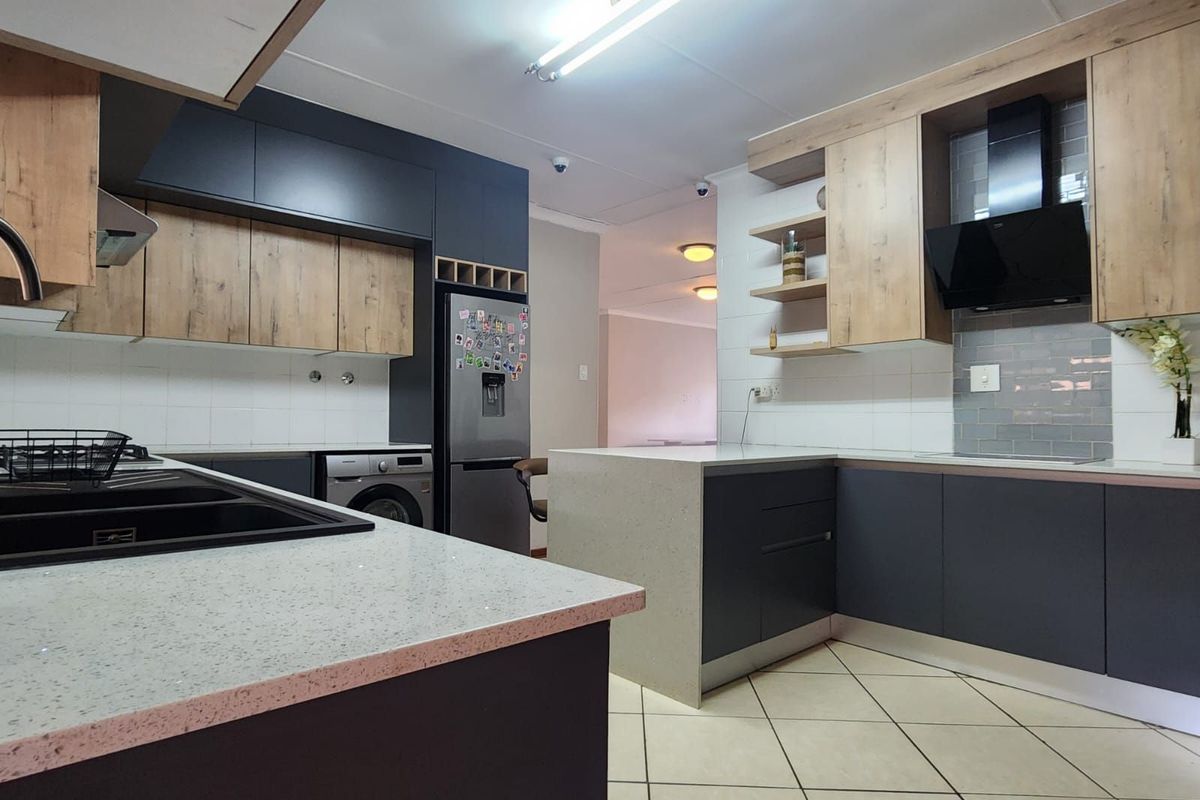 House For Sale in Bendor - Photo 5