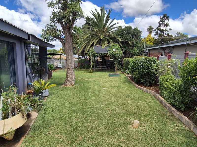 House For Sale in Lydenburg Central - Photo 8