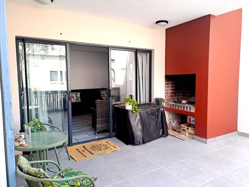 Apartment For Sale in Knysna Central - Photo 2