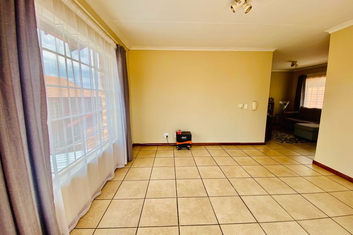 Apartment For Sale in The Reeds - Photo 5