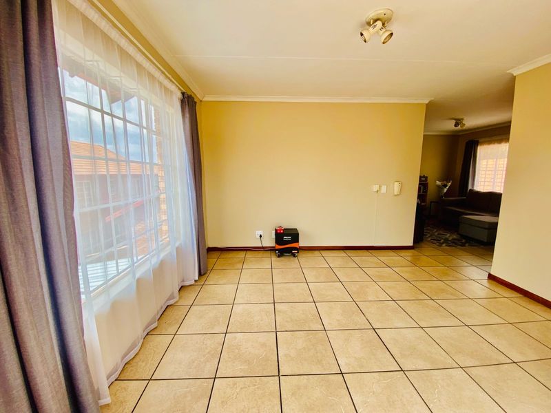 Apartment For Sale in The Reeds - Photo 5