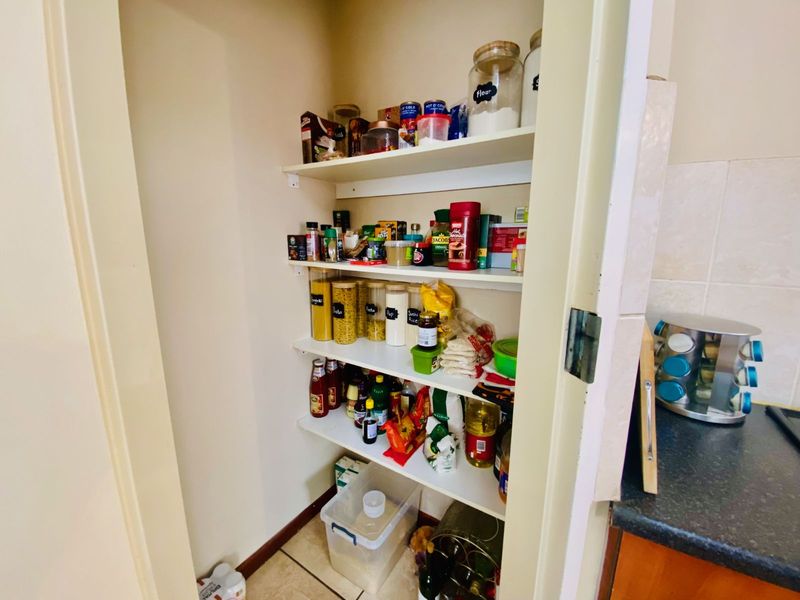 Apartment For Sale in The Reeds - Photo 2