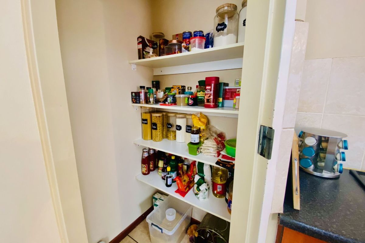 Apartment For Sale in The Reeds - Photo 2