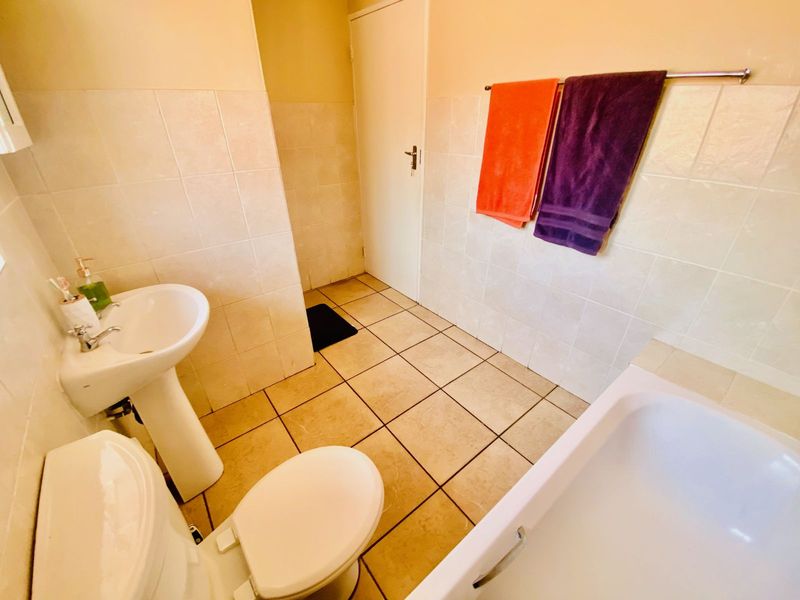 Apartment For Sale in The Reeds - Photo 10