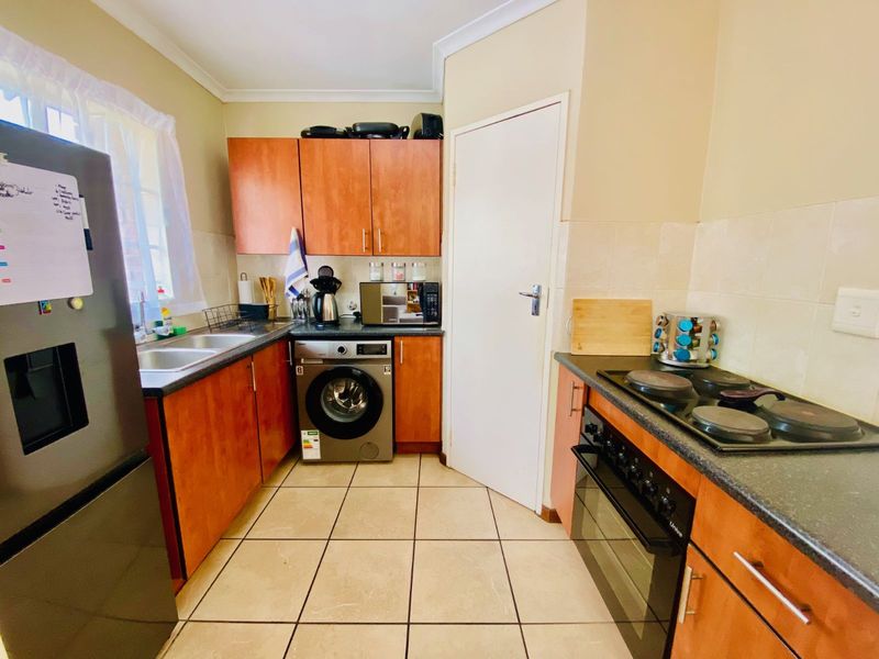 Apartment For Sale in The Reeds - Photo 3