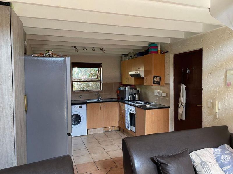 Apartment To Rent in Sunninghill - Photo 6