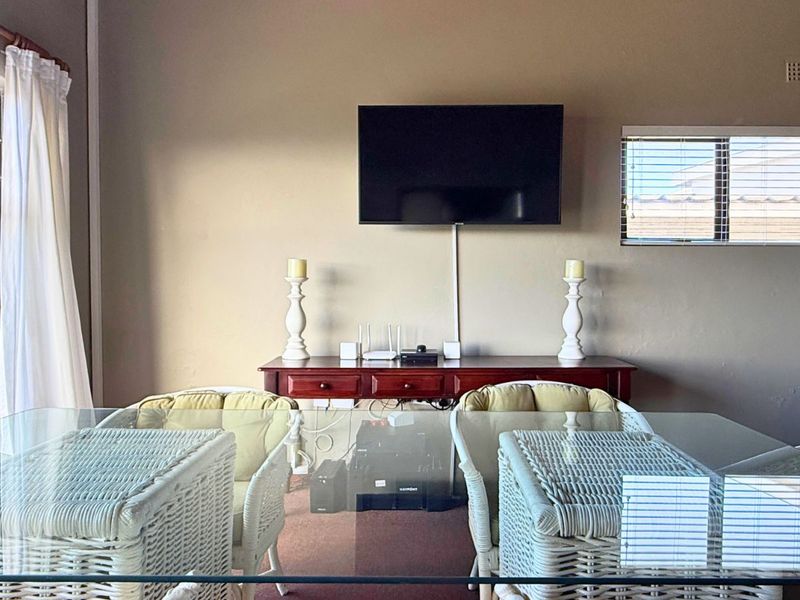 House For Sale in Franskraal - Photo 7