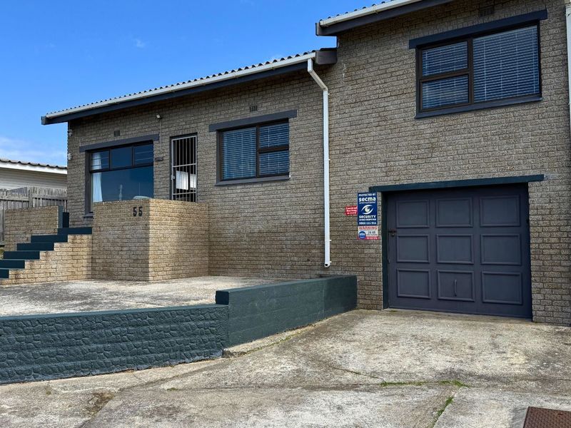 House For Sale in Franskraal - Photo 2